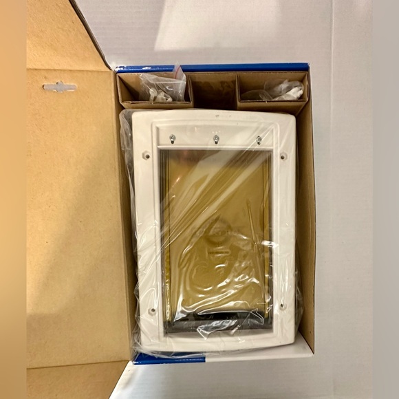 PetSafe Pet Doggie Door White Dogs Cats Small Animal Training Adjustable New - Picture 8 of 10